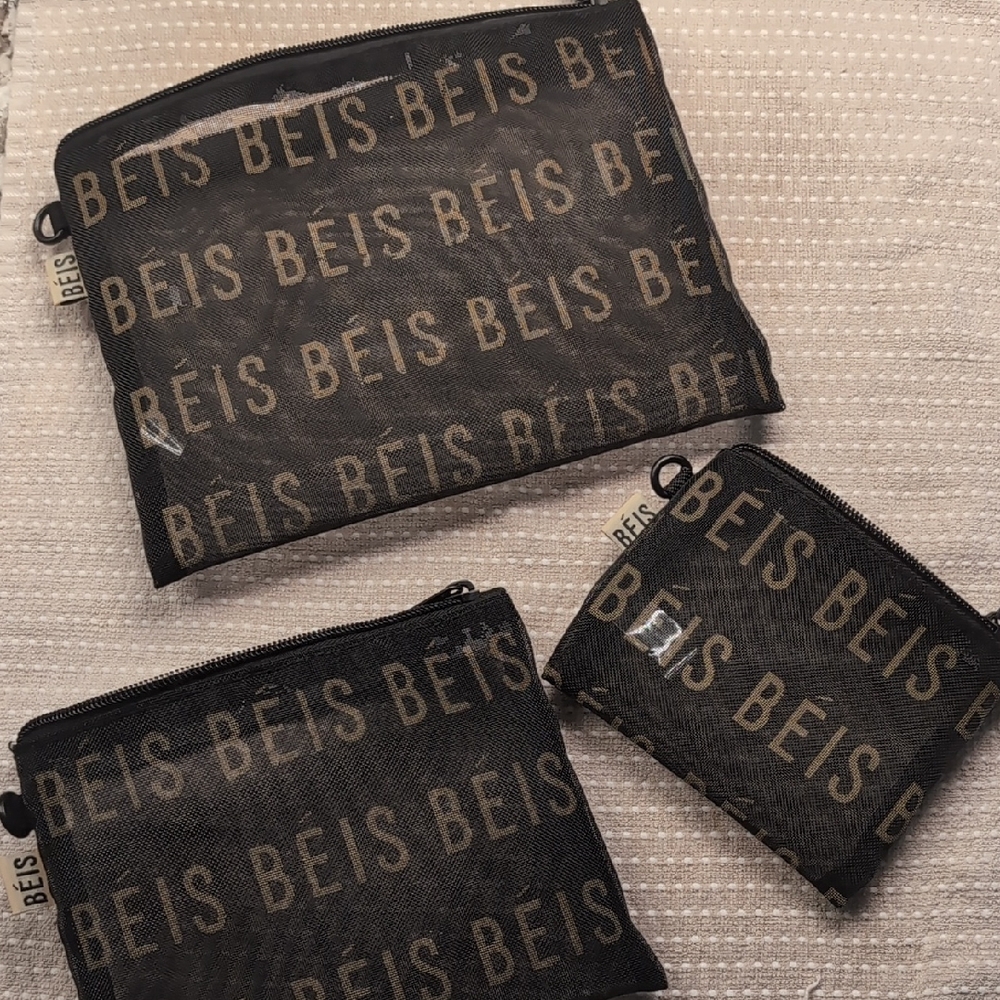 Béis Travel Cosmetic Bag Set